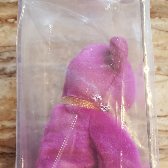 Ty Beanie Babies Millennium Bear. Mint condition. Comes with Acrylic case - Picture 7 of 10